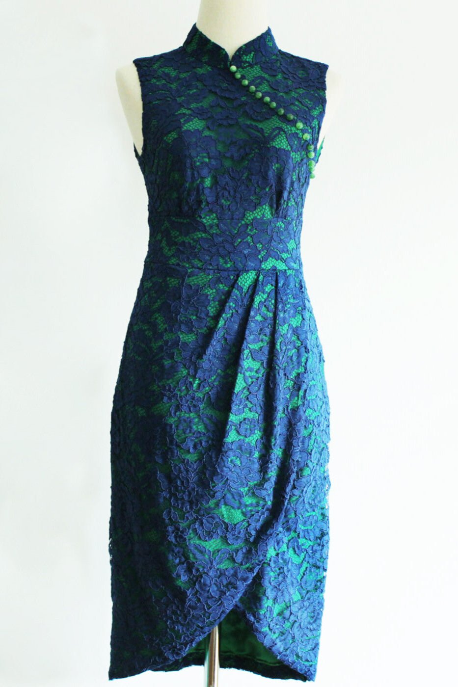 Signature Lace Cheongsam (Knee length) - Navy ( Pre-order