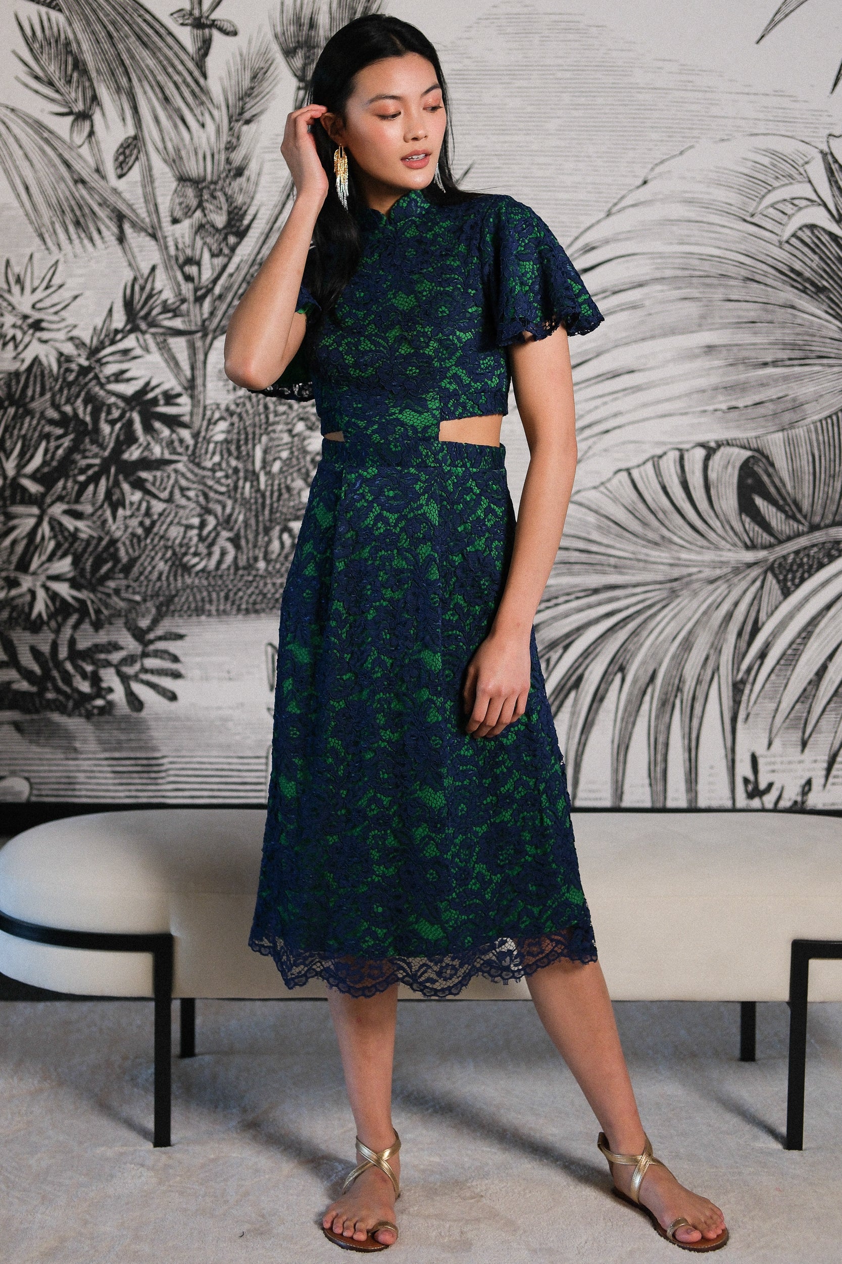 Signature Lace Cut-Out Cheongsam with Sleeves - Navy / Peach (Pre-order)