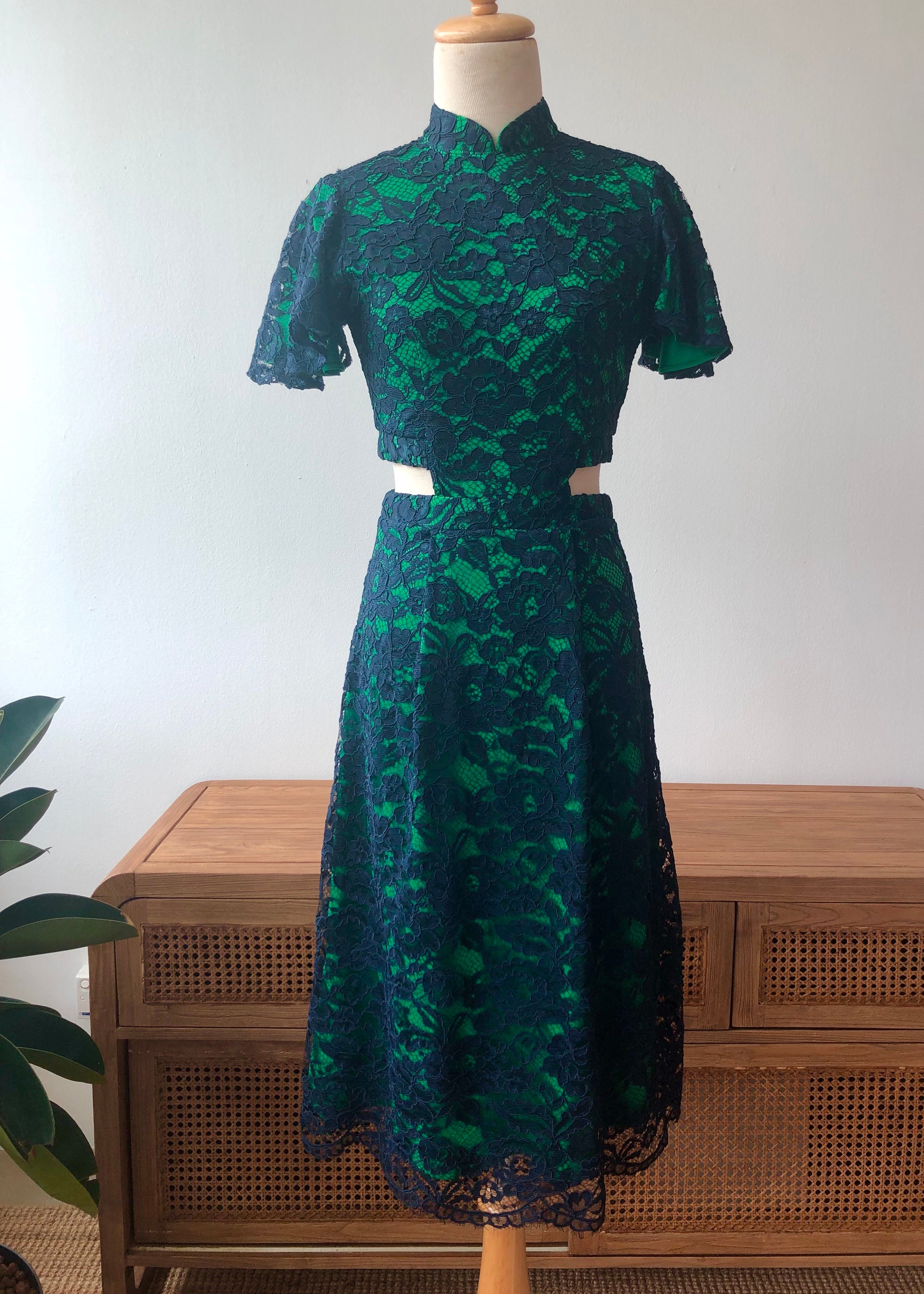 Signature Lace Cut-Out Cheongsam with Sleeves - Navy / Peach (Pre-order)