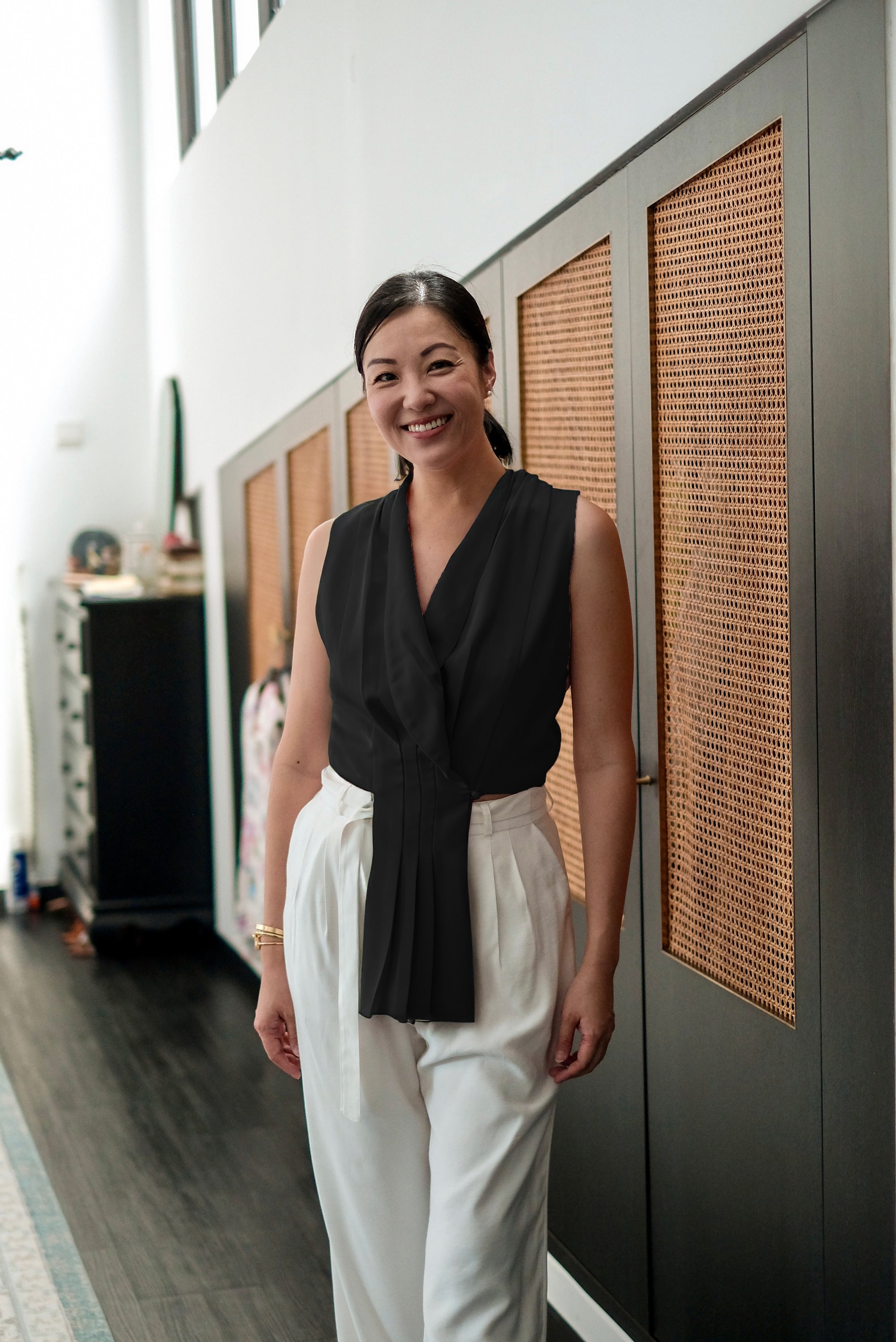 Aira Pleated Vest - Cream / Black / Pink