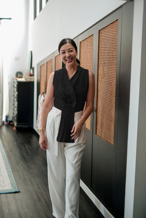Aira Pleated Vest - Cream / Black / Pink