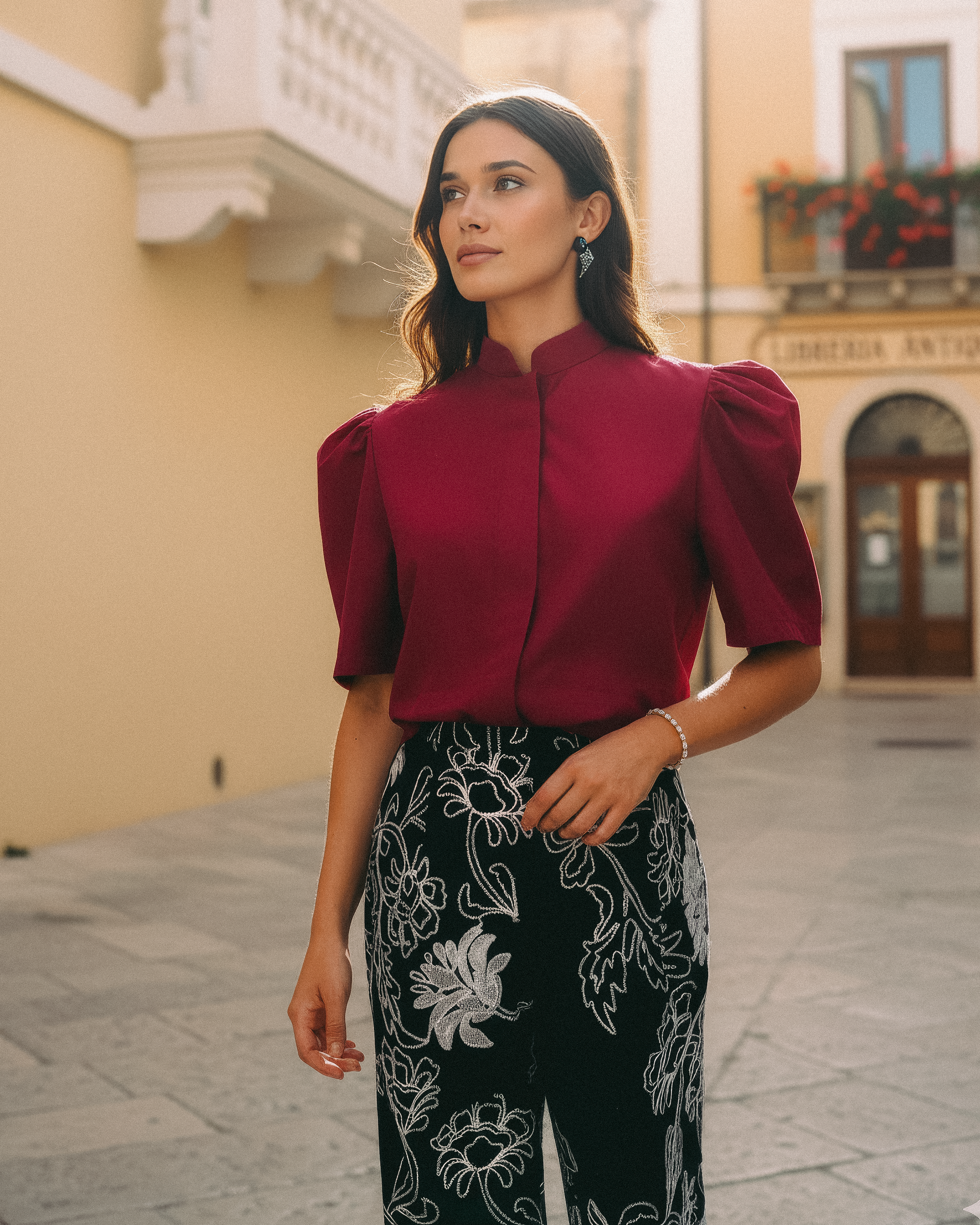 Kelly Convertible Shirt - White / Red / Black (Pre-order)