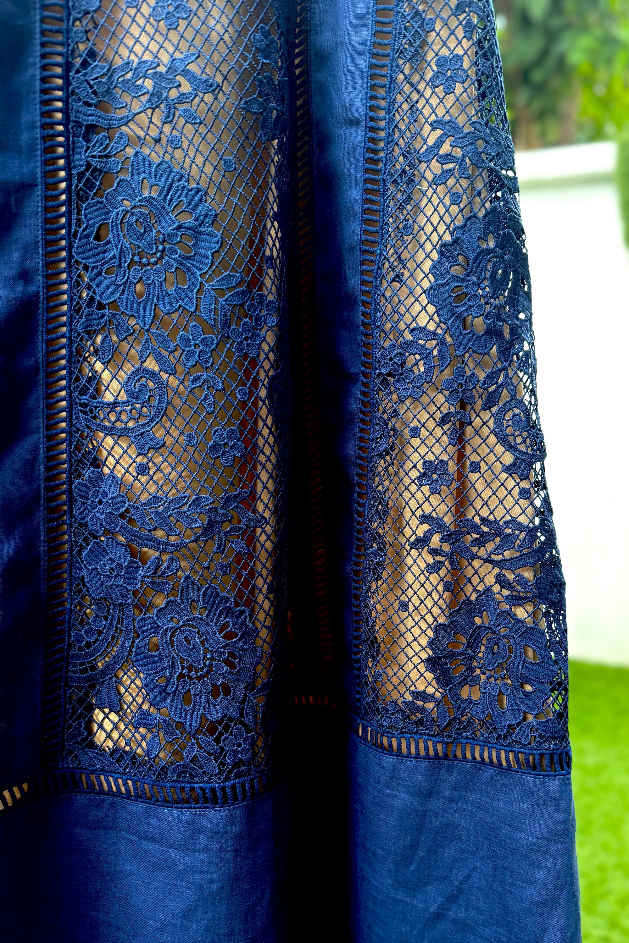 Adele Lace Dress - White / Navy