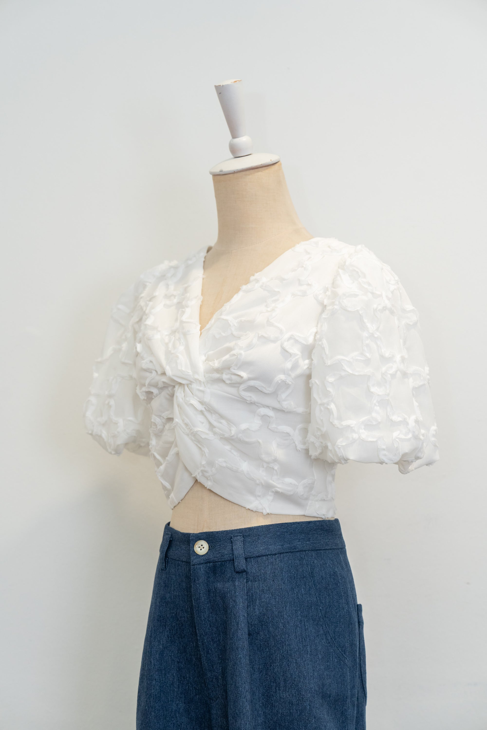 Tamara Reversible Crop Top - Textured Quatrefoil