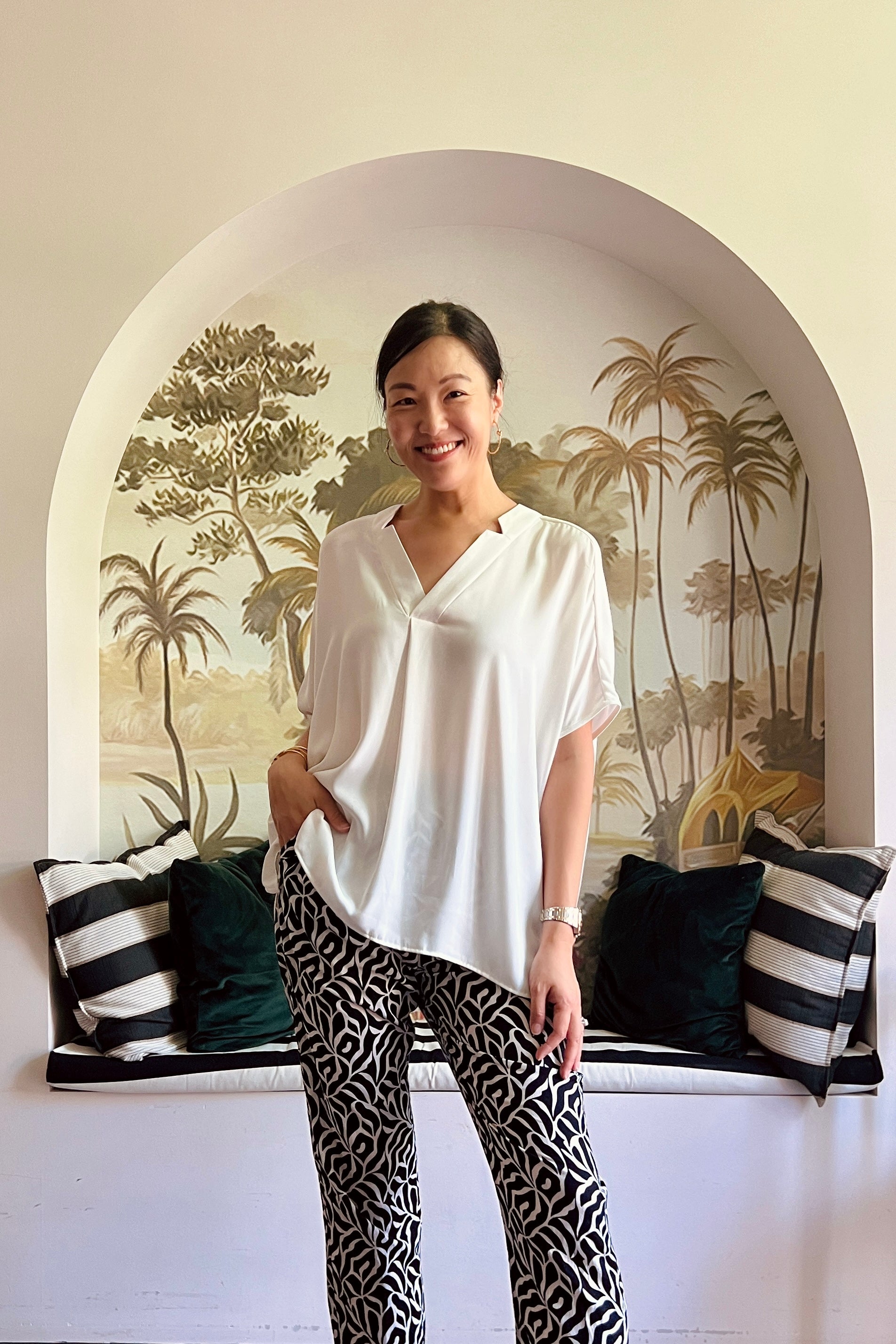 Charli Oversized Top - White / Black