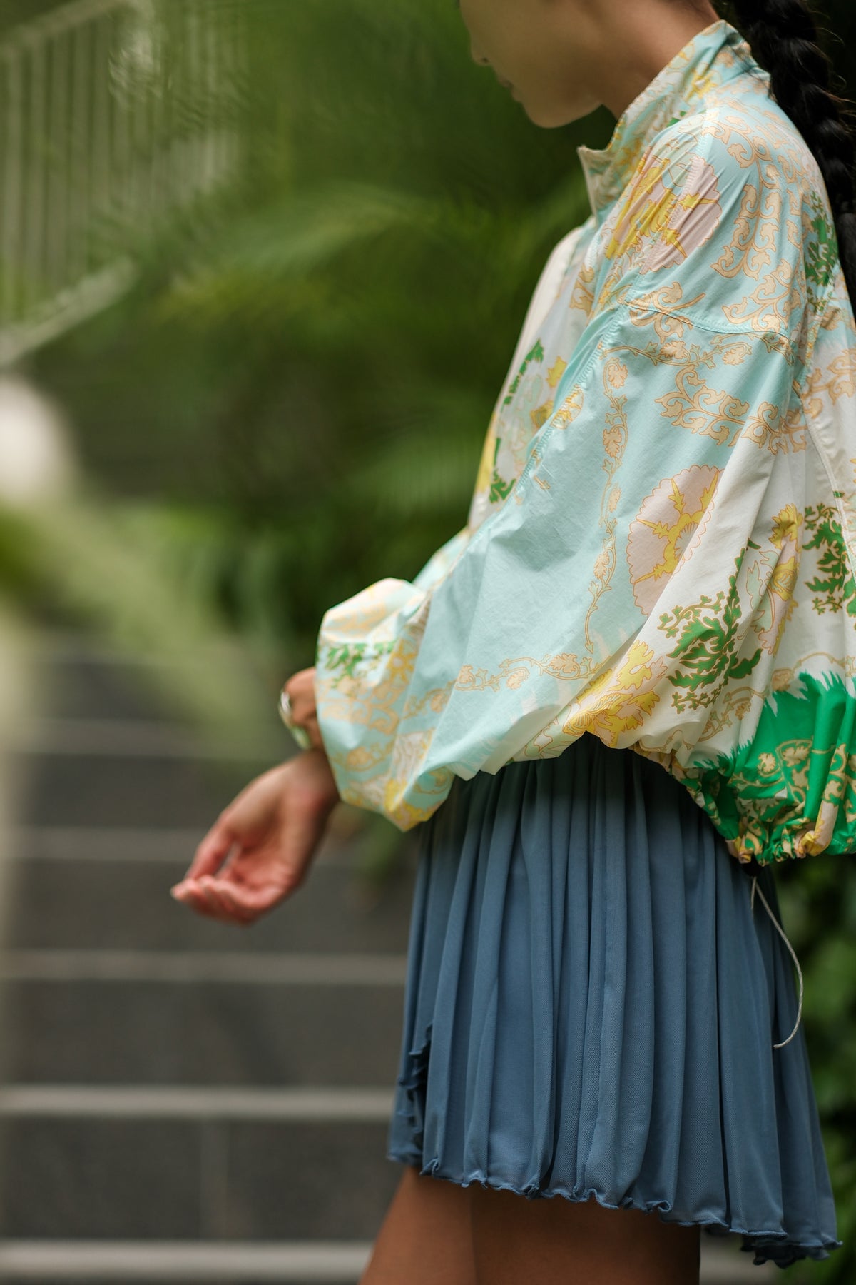 Breeze Throwover Jacket - Abstract Botanical / Pastel Paisley