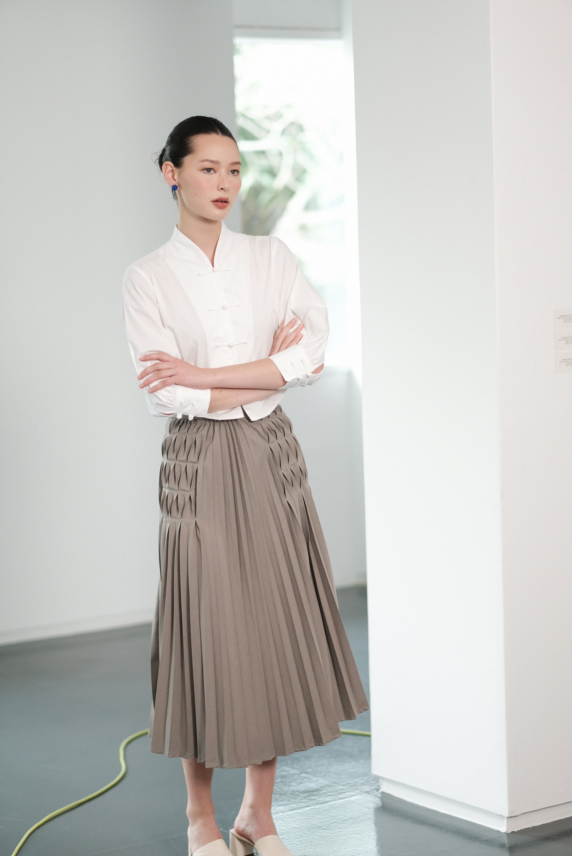 Velda Samfu Shirt - White