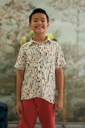 
            
                Load image into Gallery viewer, Lil&amp;#39; Man Botanica Shirt (Shirt Collar)
            
        