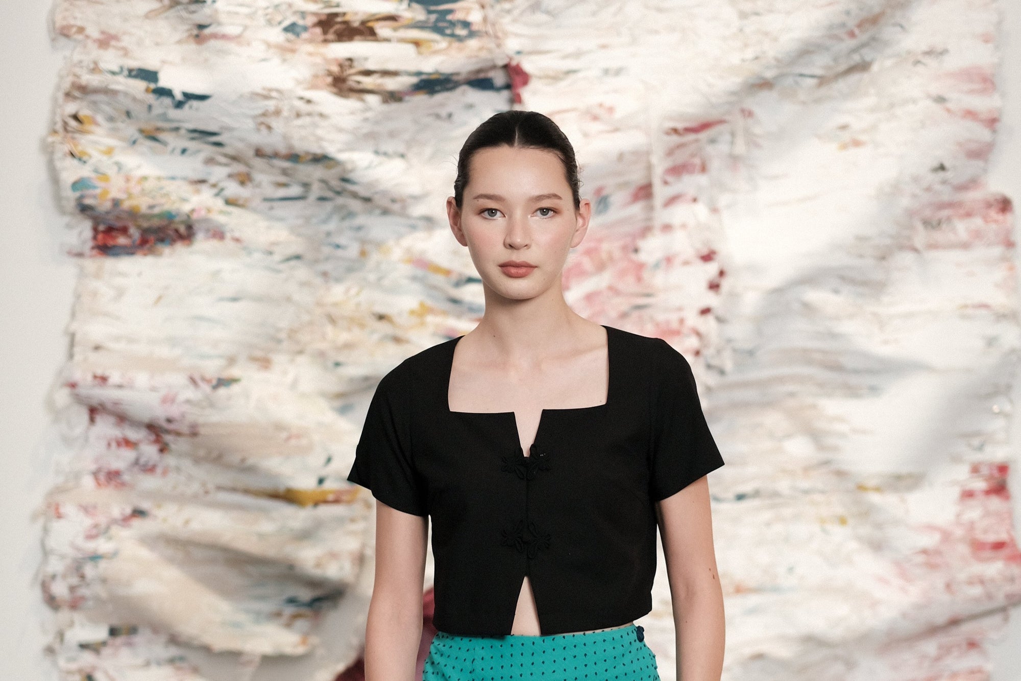 Loren Cropped Top - Black / White