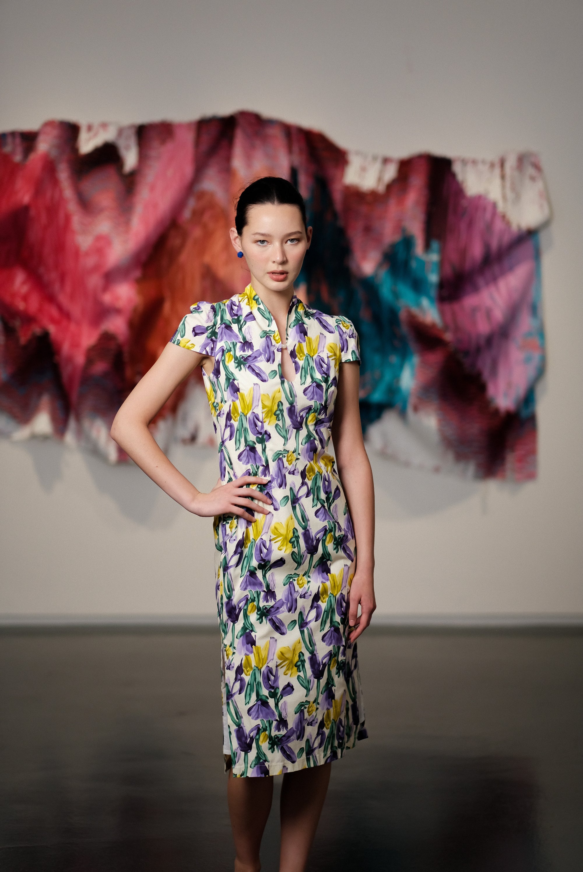 Violette Midi Cheongsam - Tulip Blooms