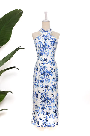 
            
                Load image into Gallery viewer, Carla Halter Dress - Blue Floral
            
        
