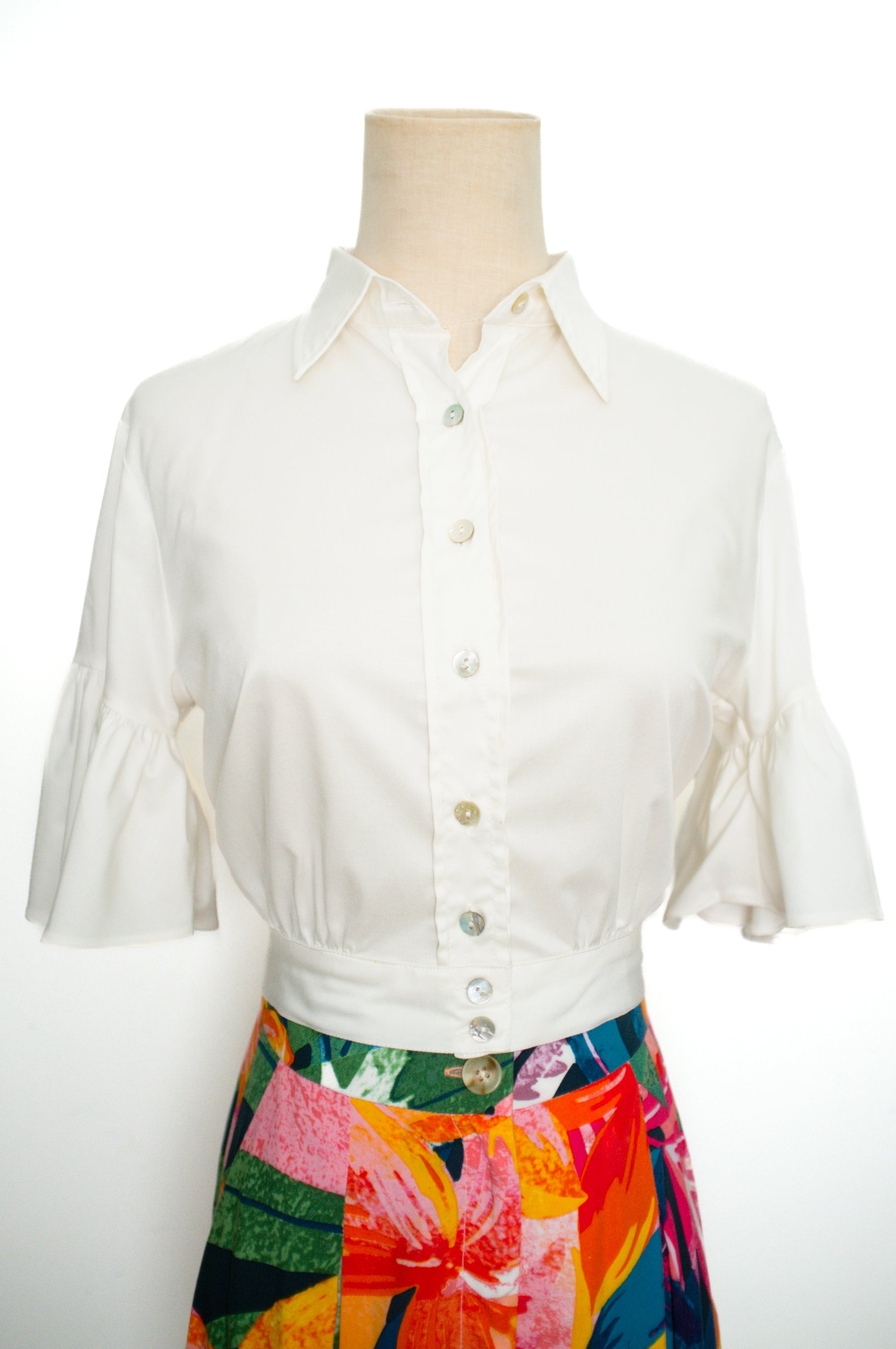 Rie Flutter Crop Top