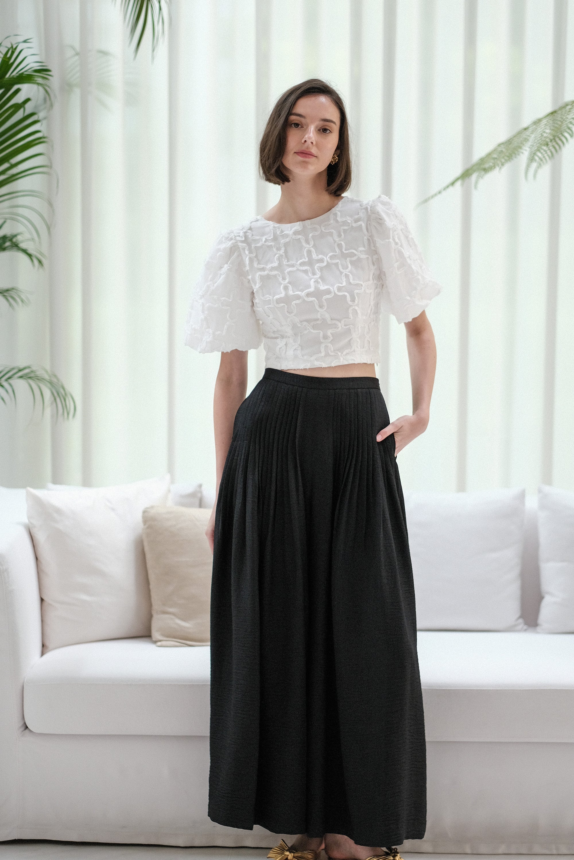 Palazzo Pleated Pants - Black