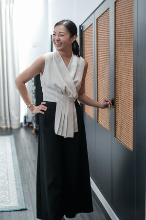Aira Pleated Vest - Cream / Black / Pink