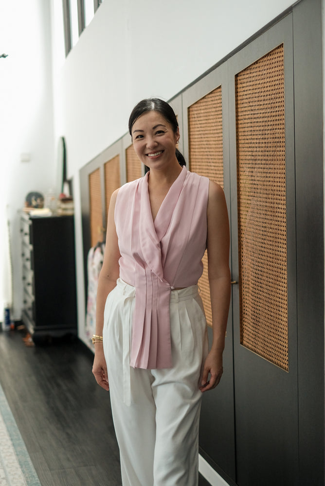 Aira Pleated Vest - Cream / Black / Pink