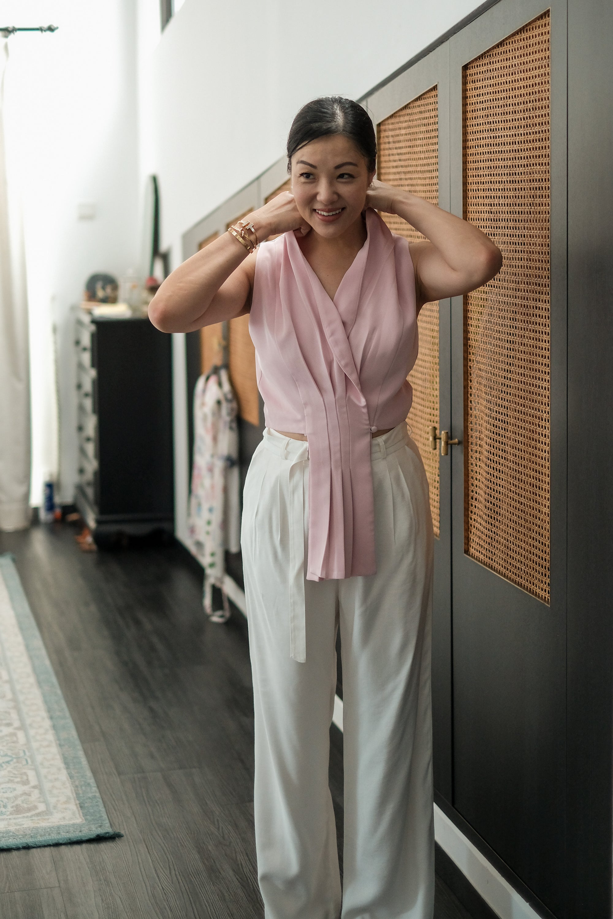 Aira Pleated Vest - Cream / Black / Pink