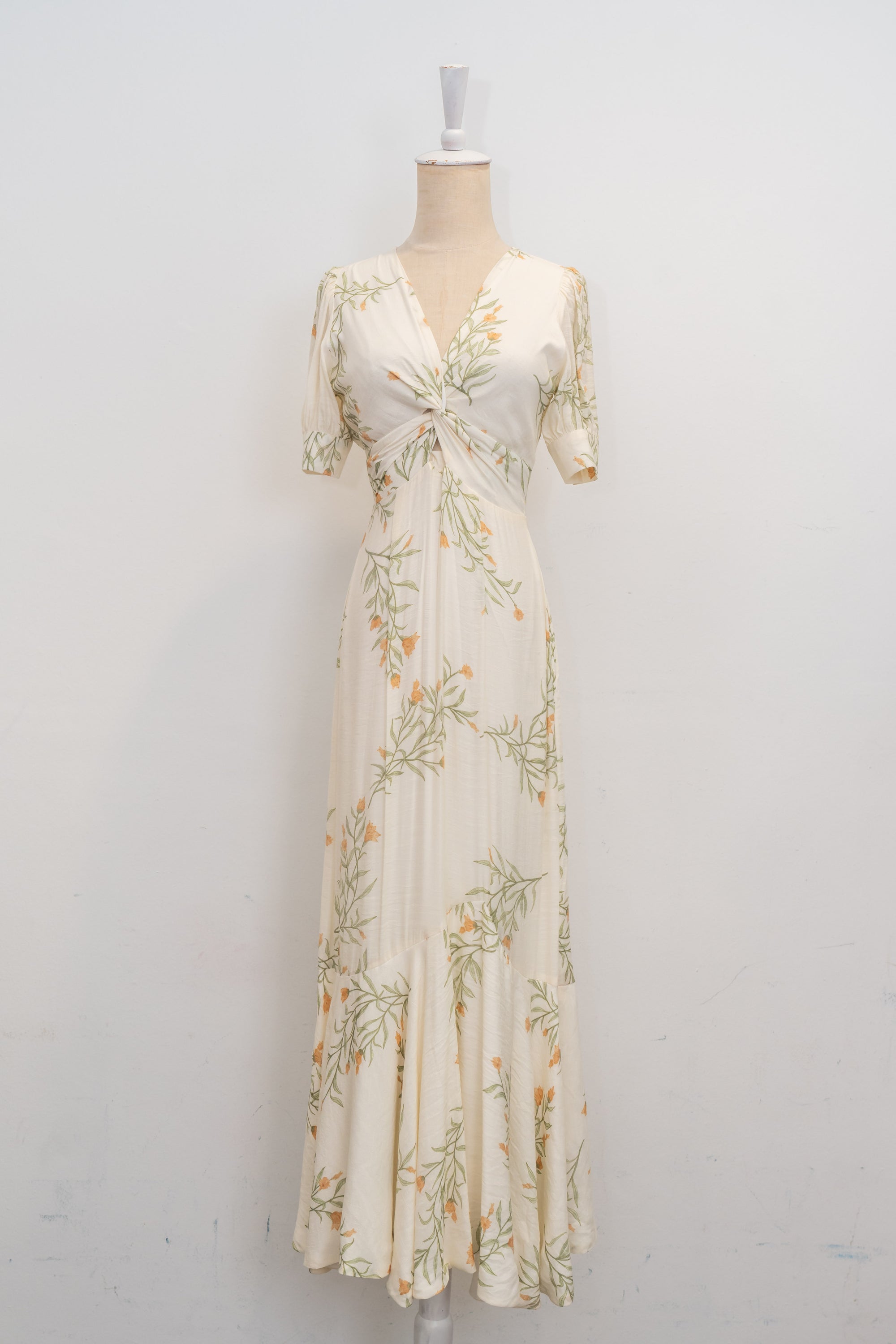 In-a-Knot Maxi Dress - Cream Floral