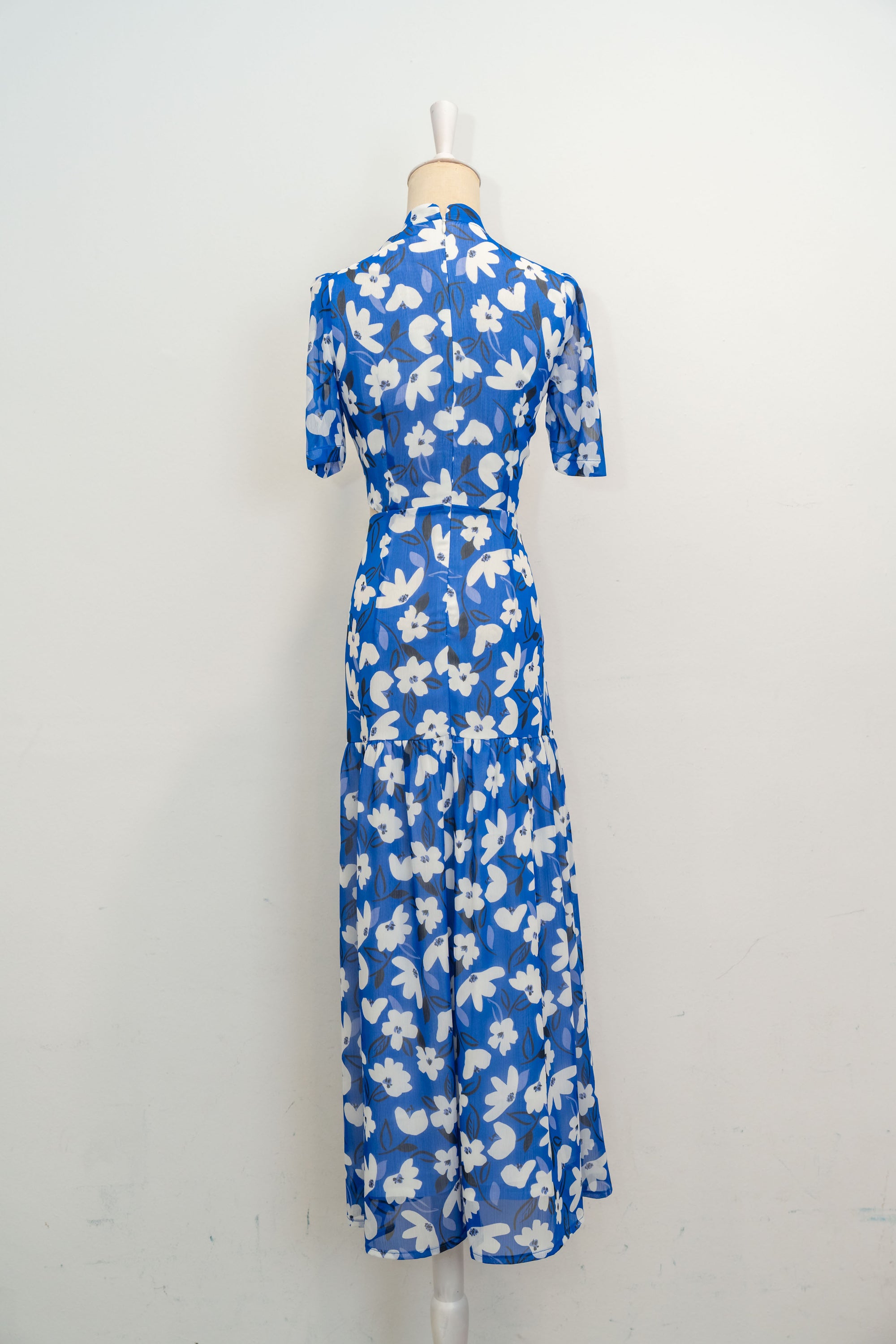 Gigi Pleated Maxi Cheongsam - Pastel Romance / Cobalt Blooms