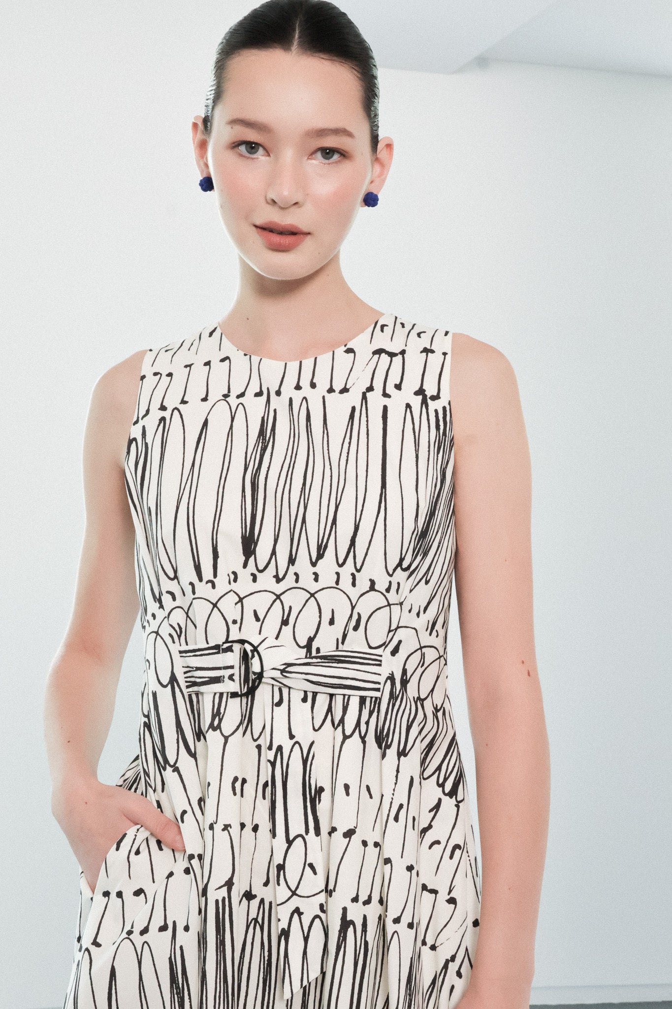 Faye Belted Dress - Black &amp; White