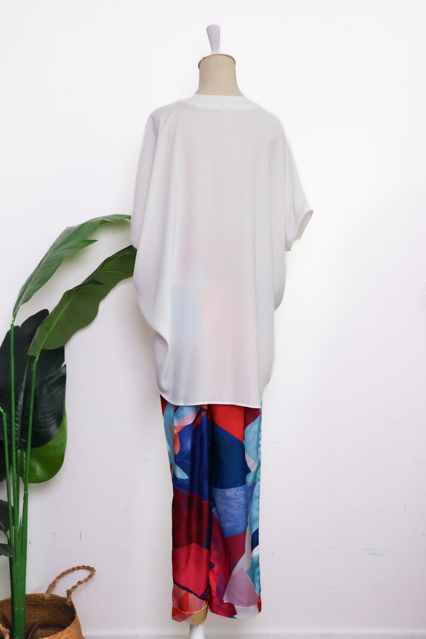 Charli Oversized Top - White / Black