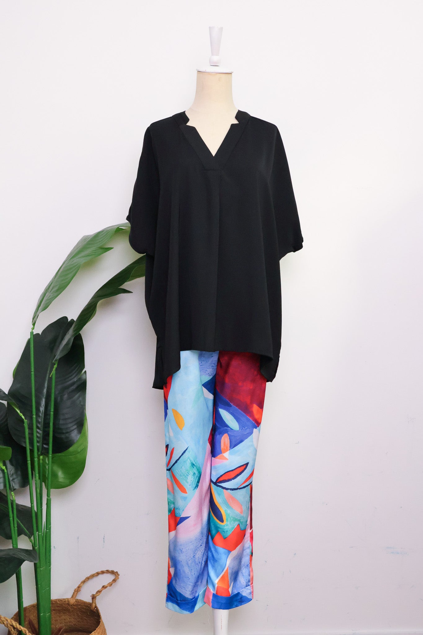 Charli Oversized Top - White / Black