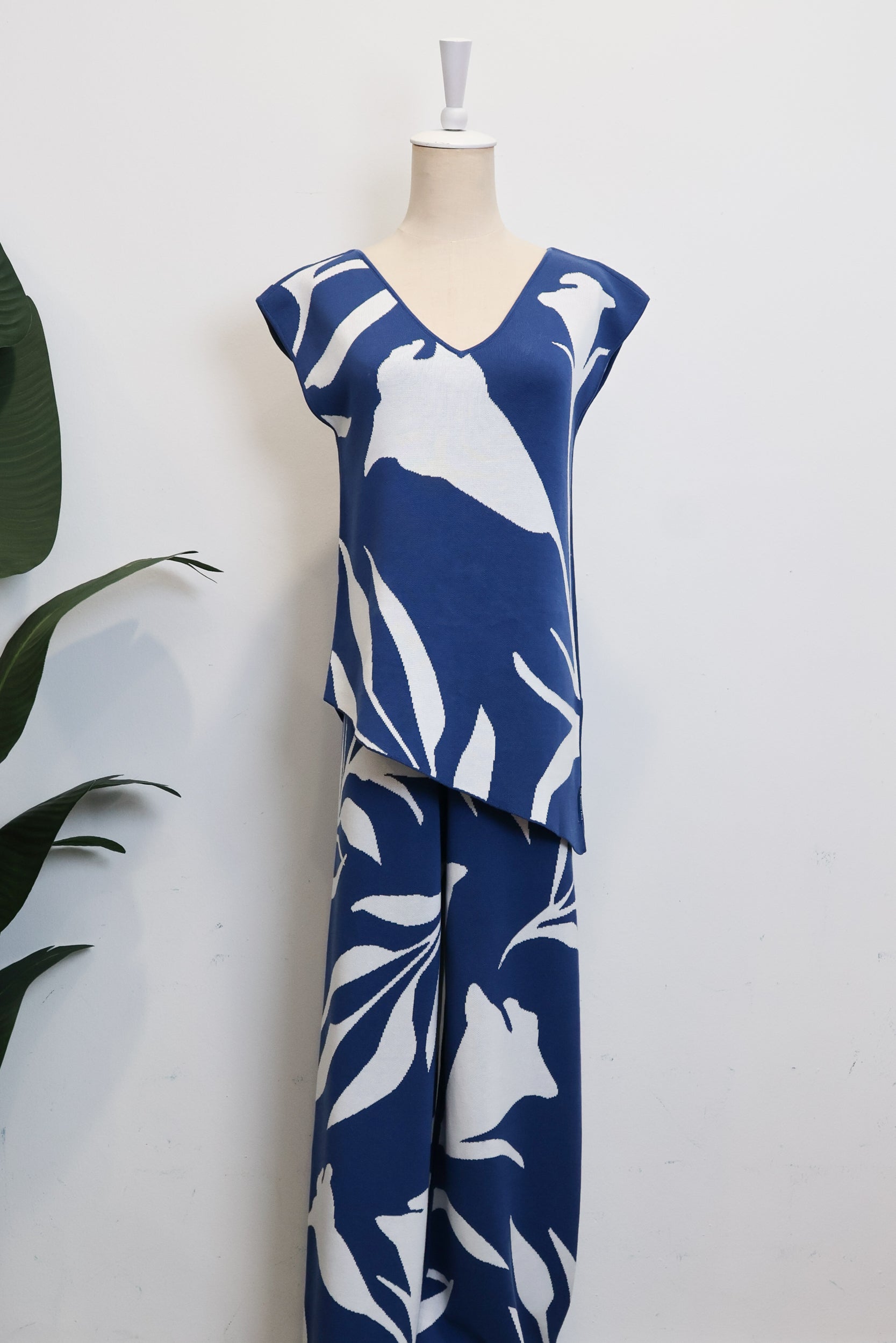 TMP Knits Reversible Two-Piece Pants Set - Blue &amp; White