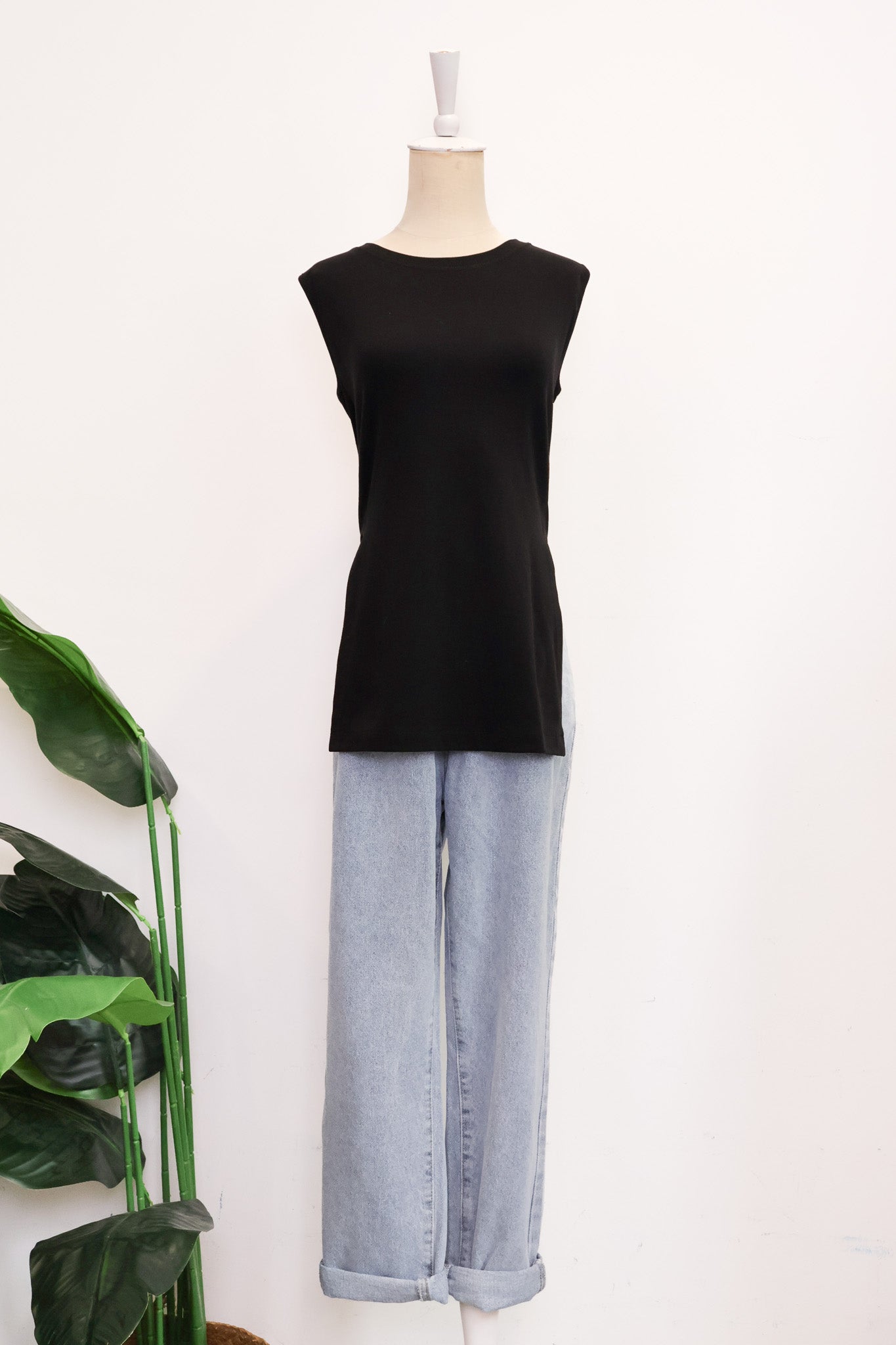 Sloane Panelled Tee - Black / White / Olive / Bronze