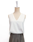 Signature French Tuck Top ( Round neck / V-neck ) - White / Black (Pre-order)