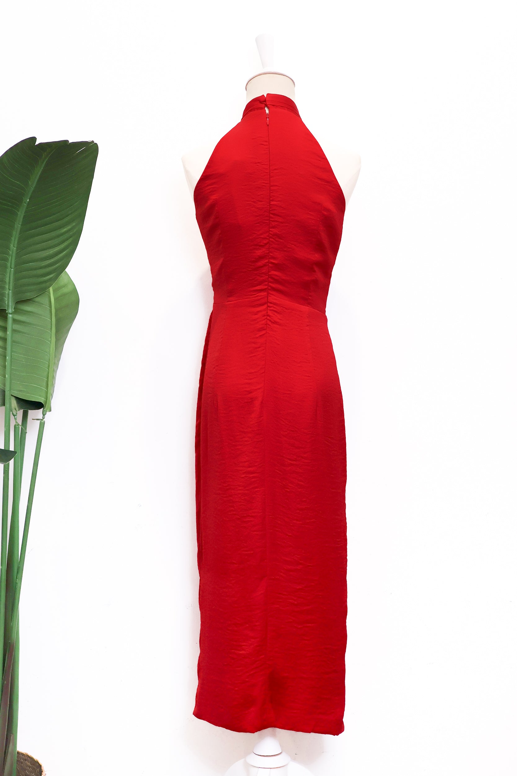 Clyo Halter Knot Dress - Red (Pre-order)