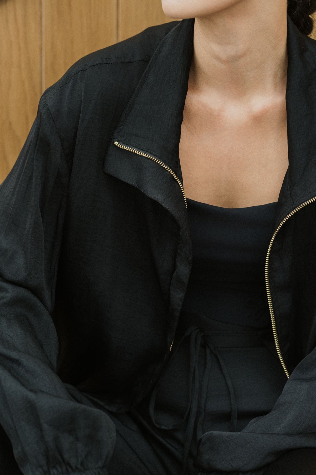 On Beat Jacket - Black / Ice Pink PREORDER