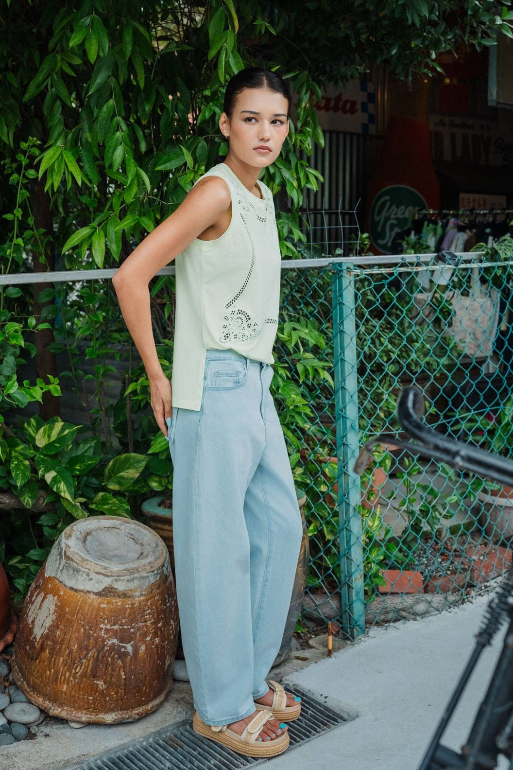 Scalloped Everyday Barrel Jeans - Dark Denim / Light Denim