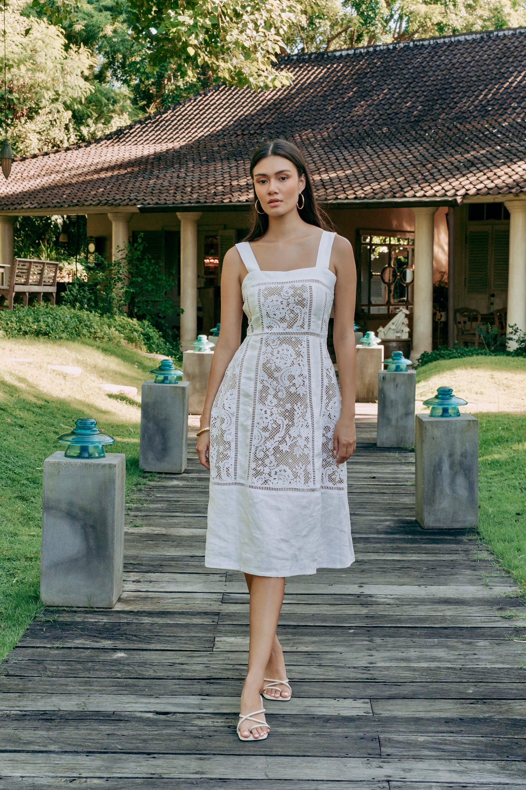 Adele Lace Dress - White / Navy