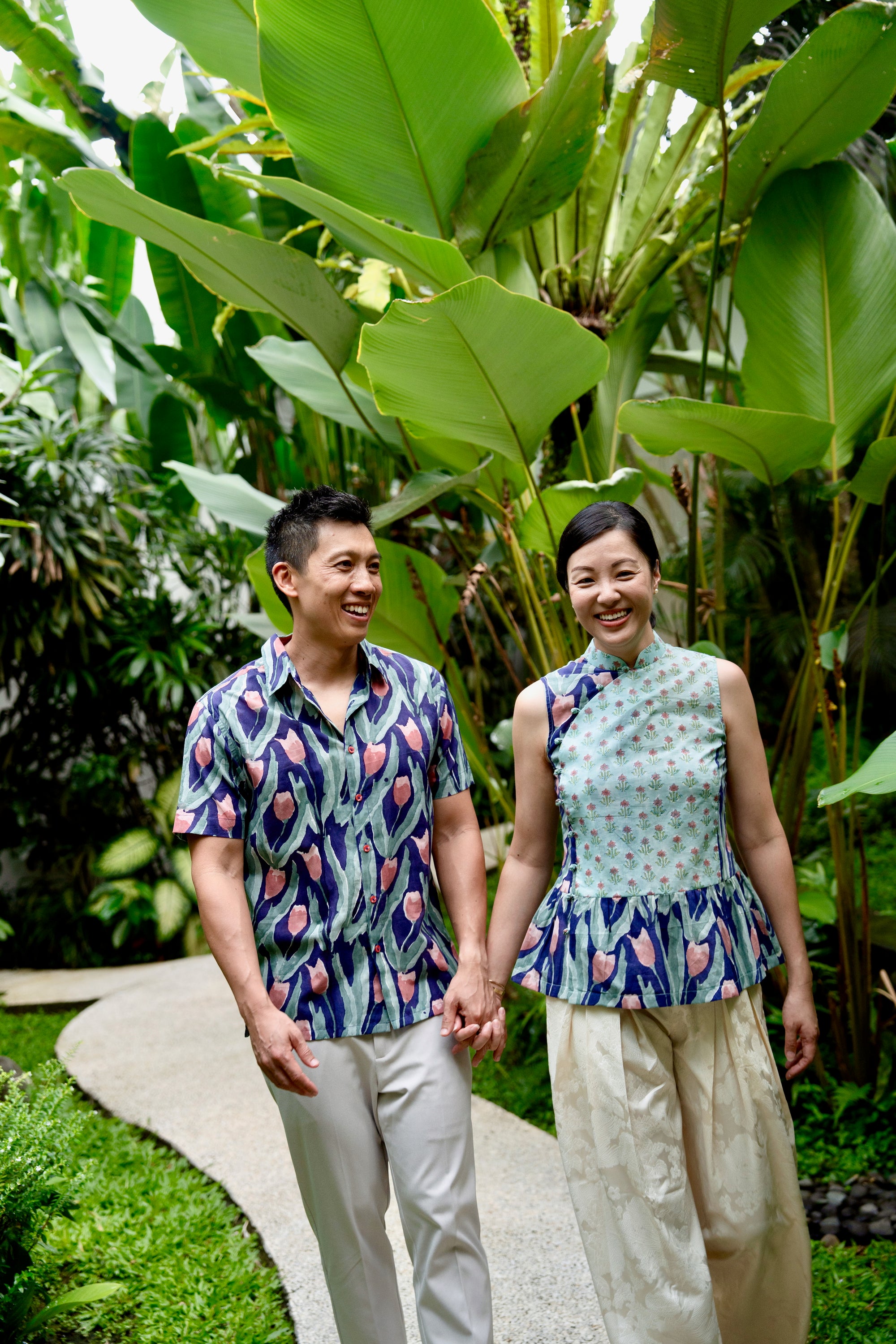 Tuileries Men's Shirt - Navy Tulips / French Florals