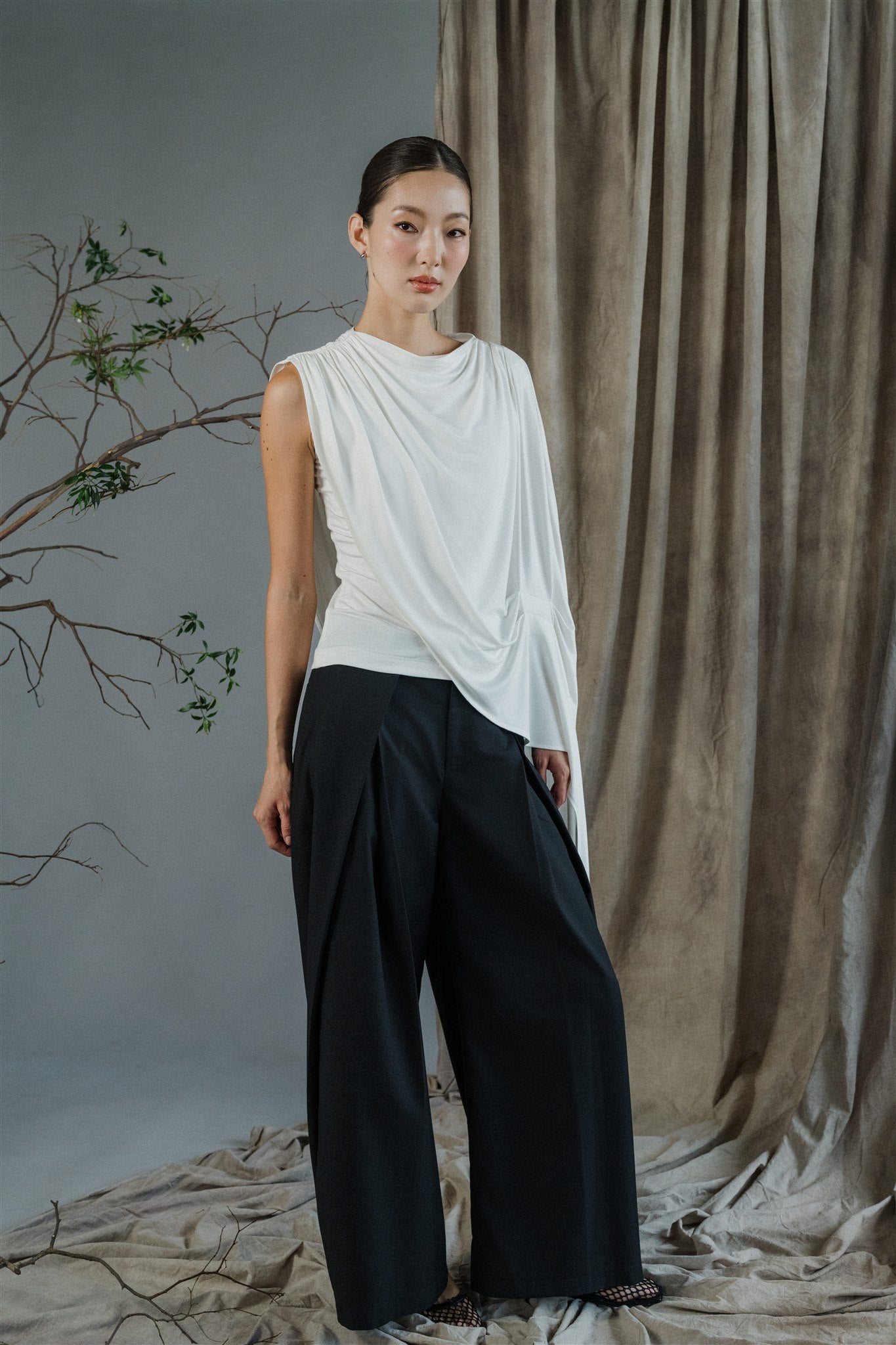 Yohaku Drape Top - White / Yellow