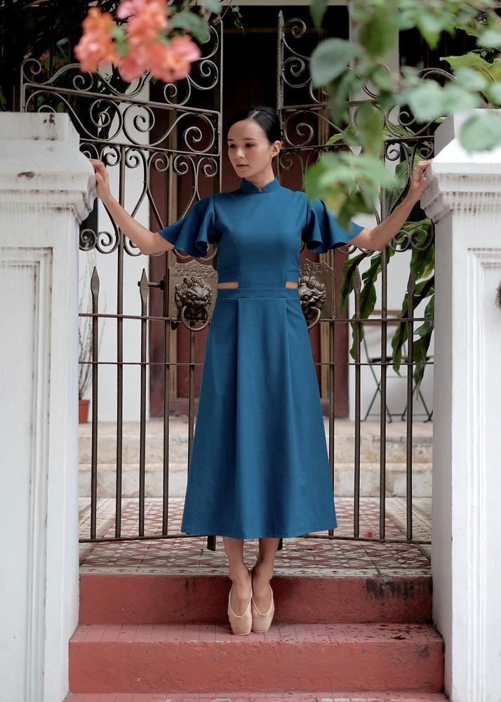 Signature Cut-Out Cheongsam with Sleeves - Fall Blue ( Pre-order )