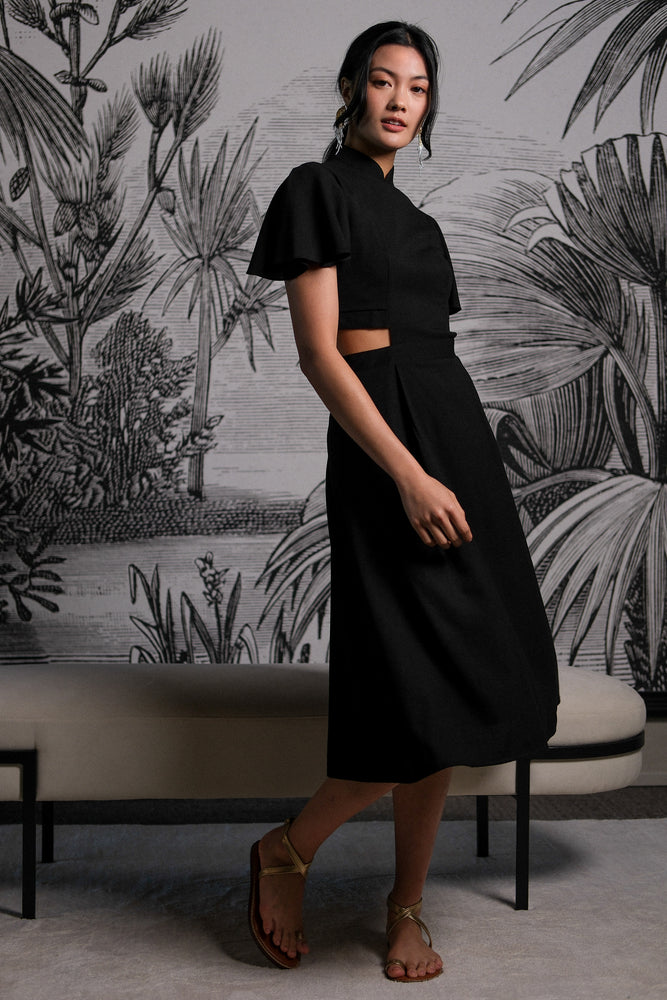 
            
                Load image into Gallery viewer, Signature Cut-Out Cheongsam with Sleeves - Black (Pre-order)
            
        