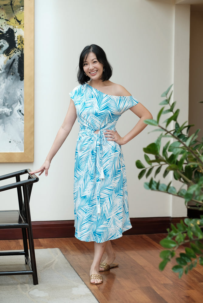 
            
                Load image into Gallery viewer, Rio Drawstring Dress - Blue Palms
            
        