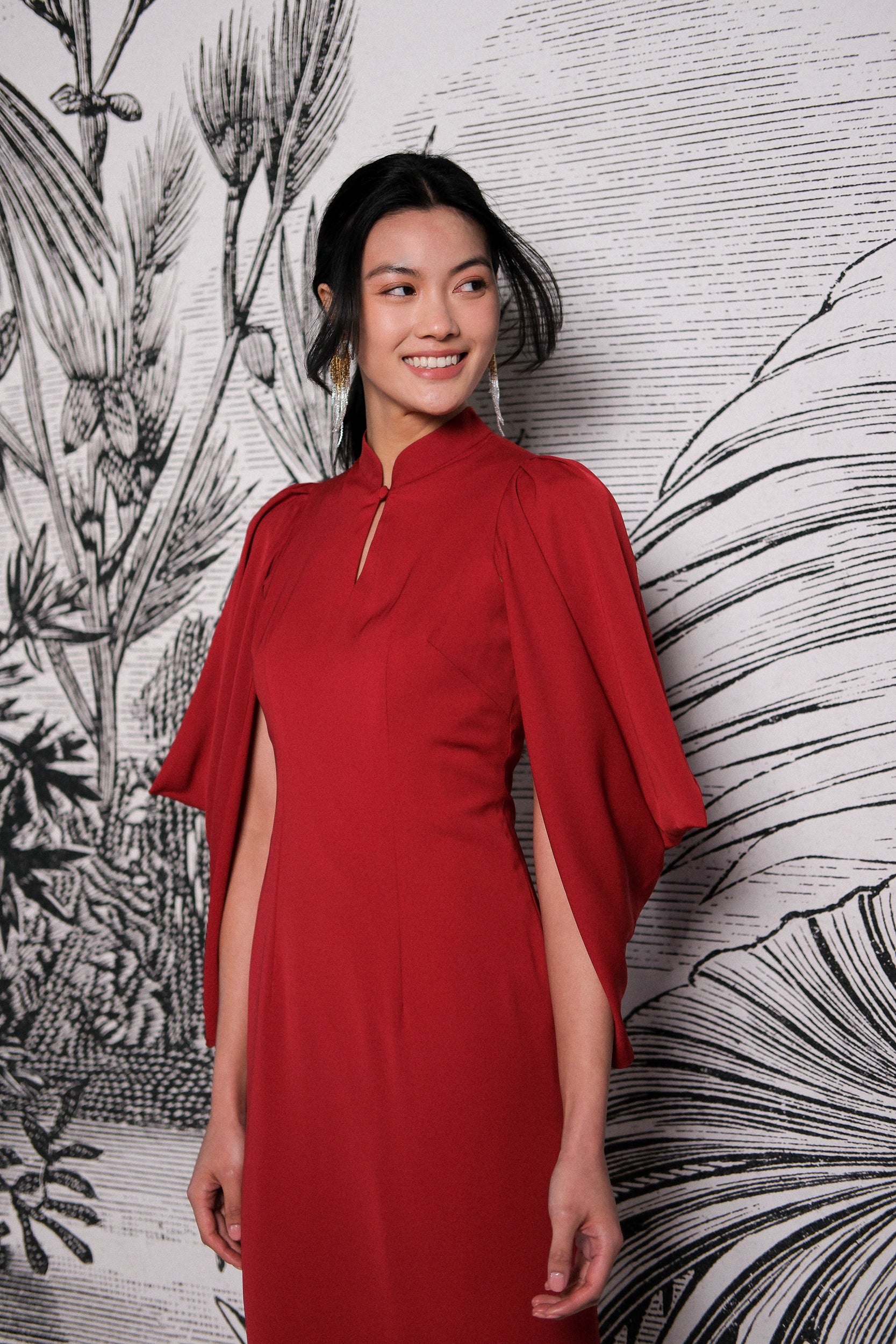 Aori Midi Cheongsam - Red / Emerald ( Pre-order )