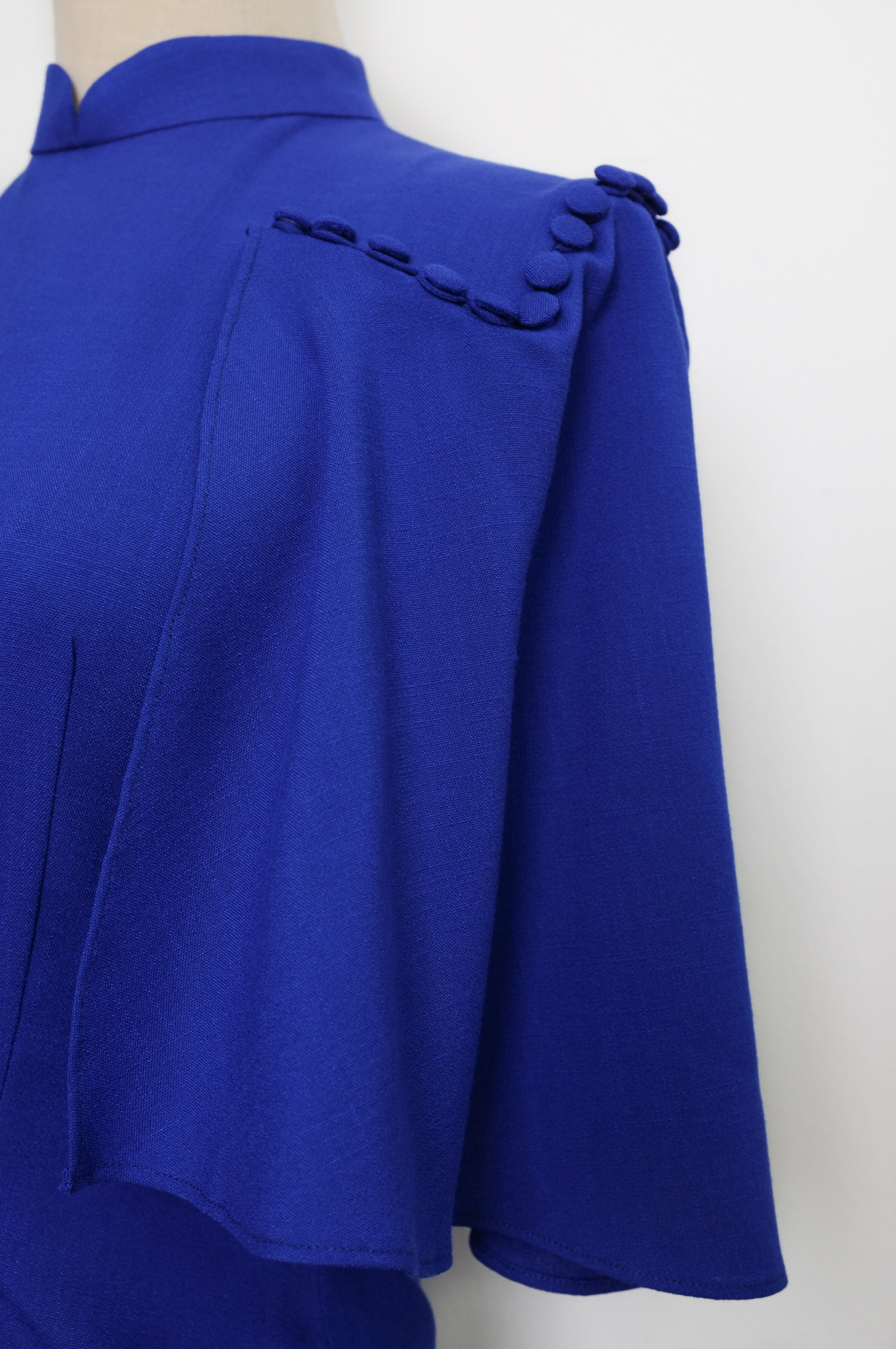 Liv Convertible Sleeves Cheongsam - Red / Blue